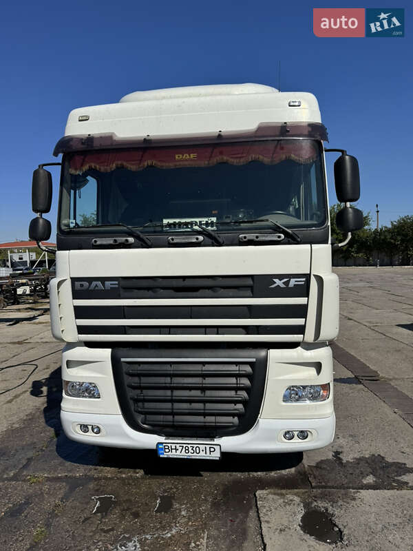Тягач DAF XF 105 2007 в Одессе