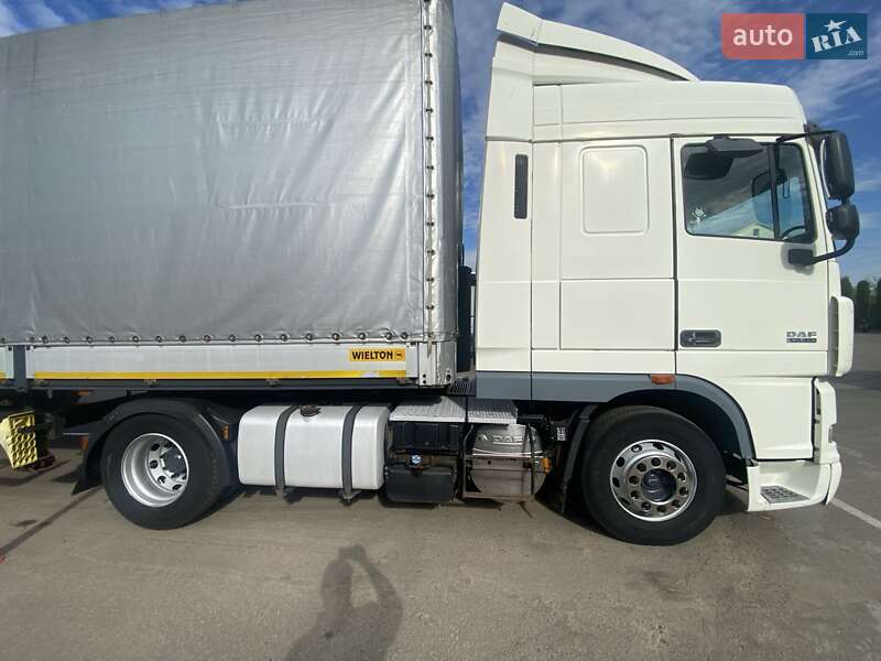 Тягач DAF XF 105 2011 в Ровно
