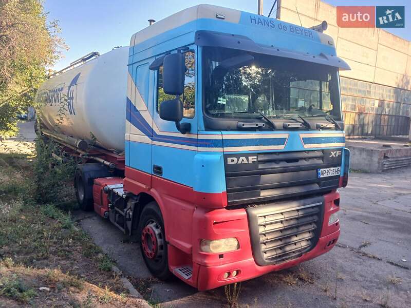 Тягач DAF XF 105 2008 в Запорожье