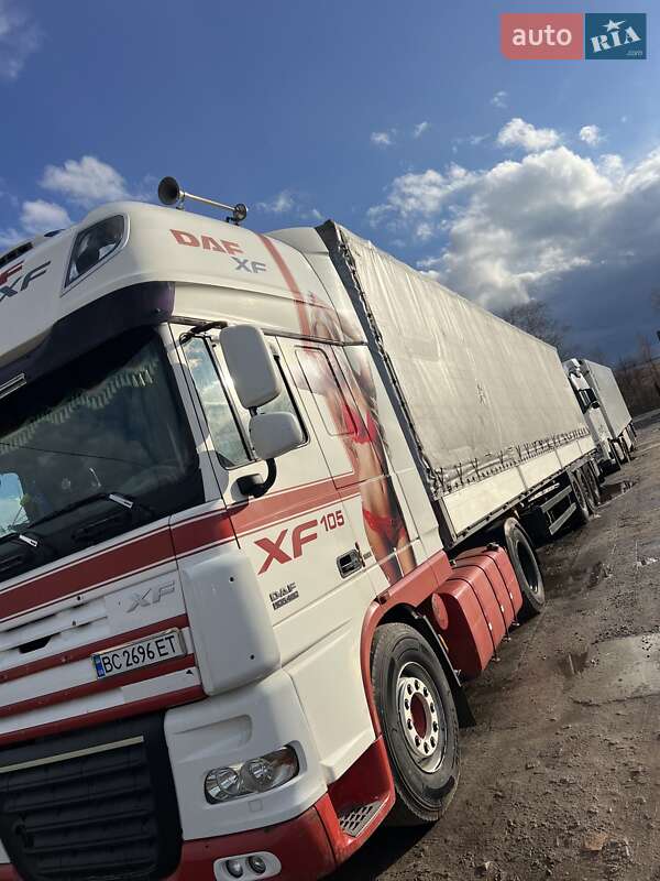 Тягач DAF XF 105 2009 в Жовкве