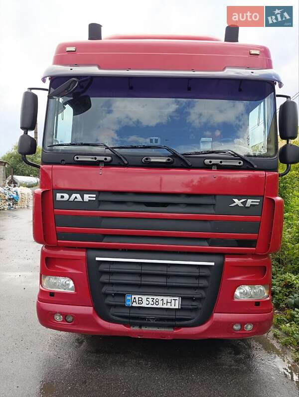 Тягач DAF XF 105 2008 в Вінниці