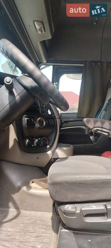 Тентований DAF XF 105 2013 в Іршаві