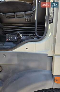 Тягач DAF XF 105 2013 в 