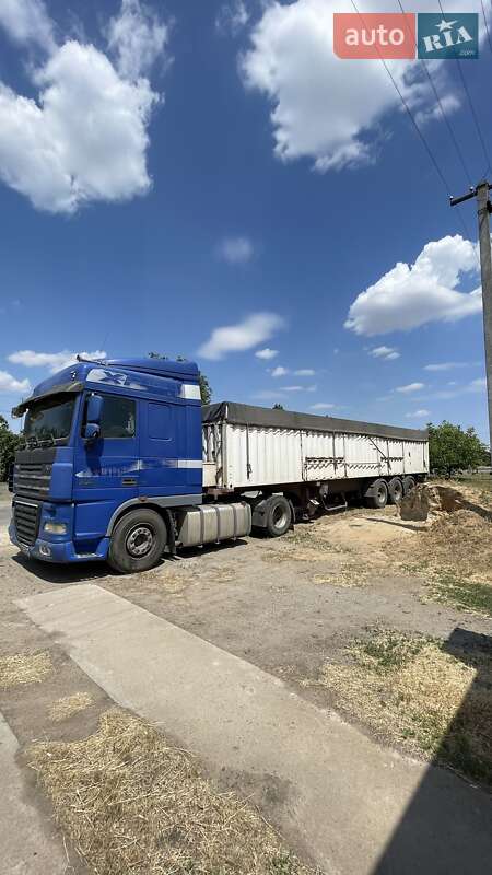 Зерновоз DAF XF 105 2009 в Баштанке