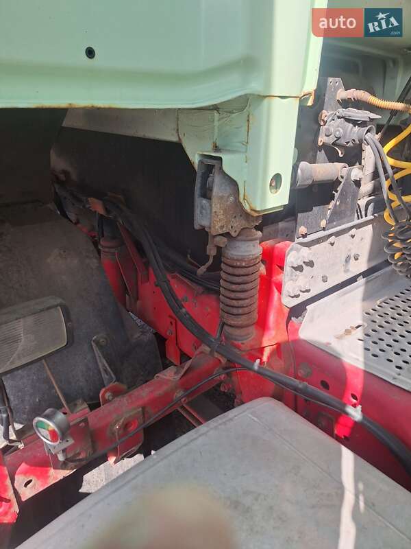 Тягач DAF XF 105 2006 в Дніпрі