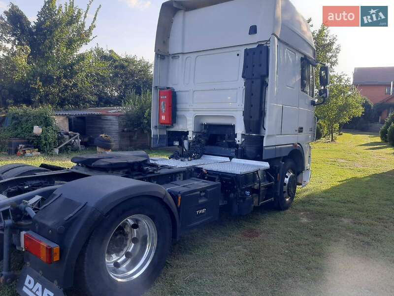 Тягач DAF XF 105 2012 в Киеве