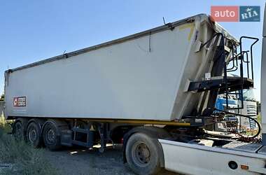 Тягач DAF XF 105 2013 в 