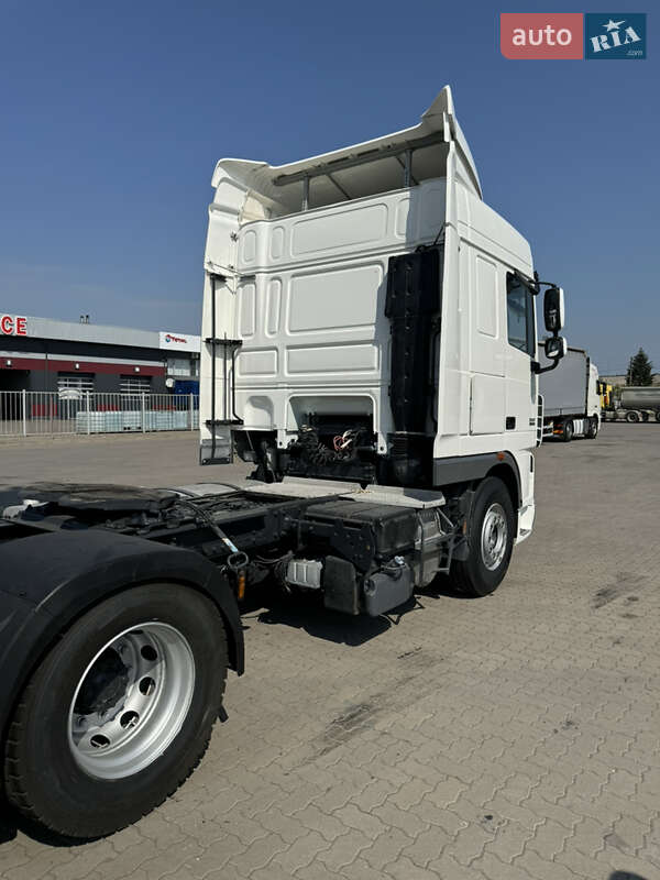 Тягач DAF XF 105 2012 в Сарнах