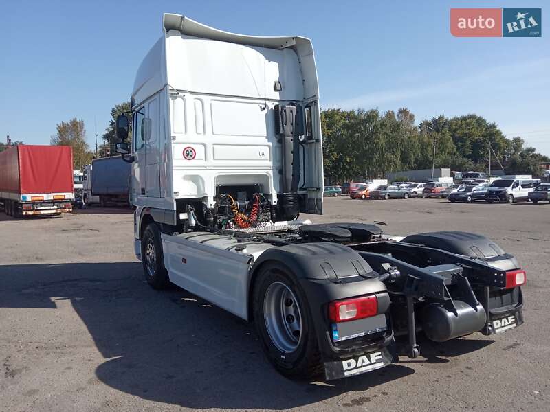 Тягач DAF XF 105 2013 в Чернігові