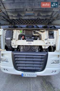 Тягач DAF XF 105 2012 в 