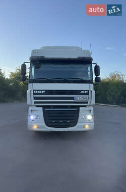 Тягач DAF XF 105 2010 в Шептицькому