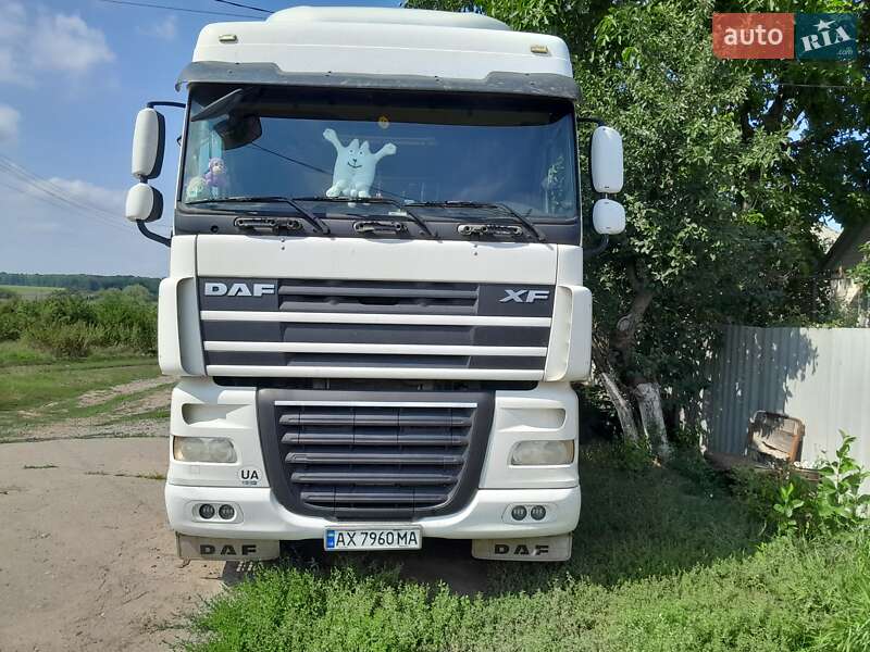 Тягач DAF XF 105 2007 в 