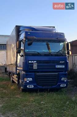 Грузовой фургон DAF XF 105 2011 в 