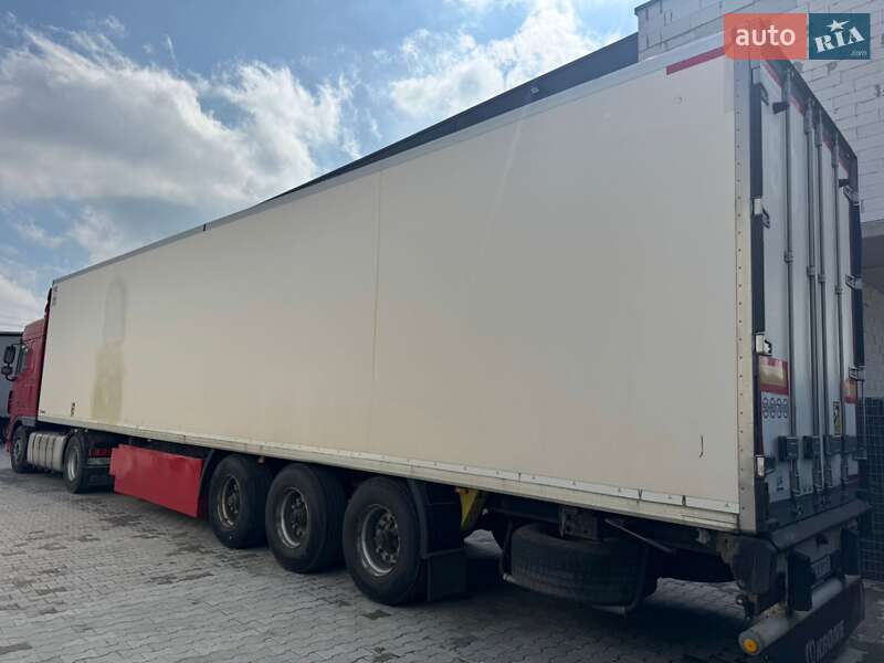 Тягач DAF XF 105 2008 в Львове