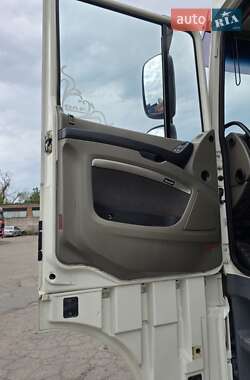 Тягач DAF XF 105 2012 в 