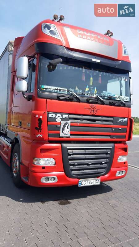 Тягач DAF XF 105 2012 в 