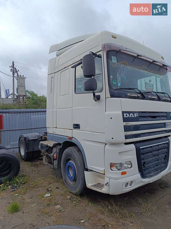 Тягач DAF XF 105 2006 в Ровно