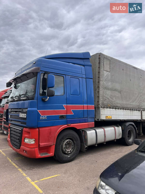 Тягач DAF XF 105 2009 в Чернігові