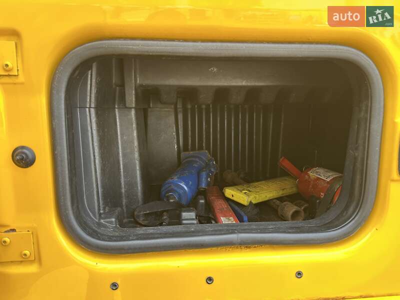 Тягач DAF XF 105 2013 в Киеве