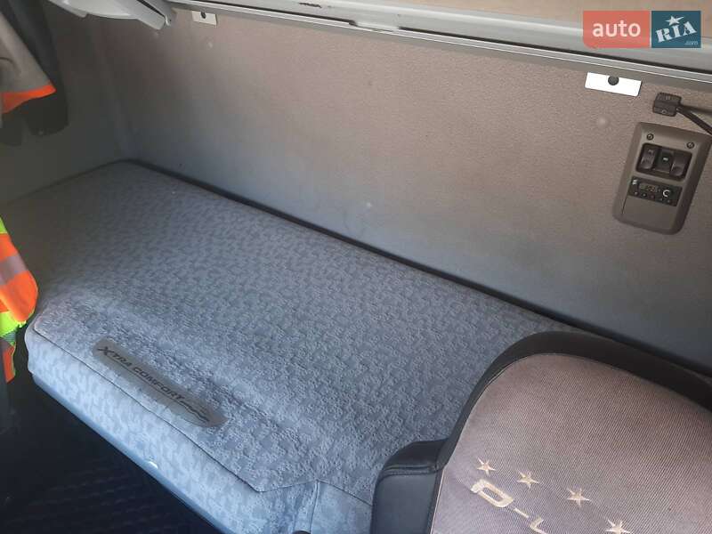 Тягач DAF XF 105 2009 в Запорожье