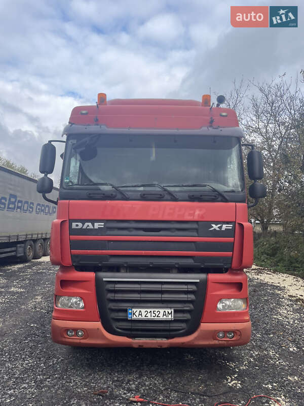 Тягач DAF XF 105 2011 в Дрогобичі