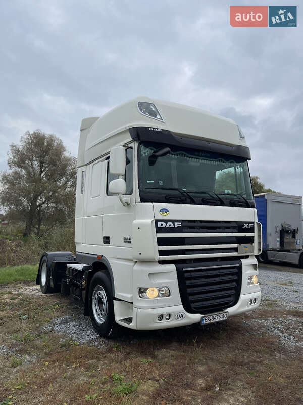 Тягач DAF XF 105 2011 в Ровно