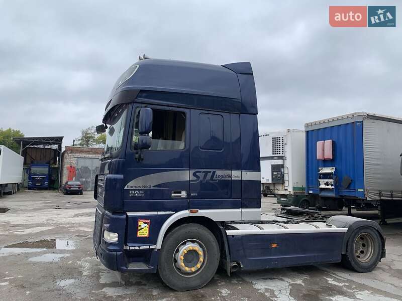 Тягач DAF XF 105 2008 в Дніпрі