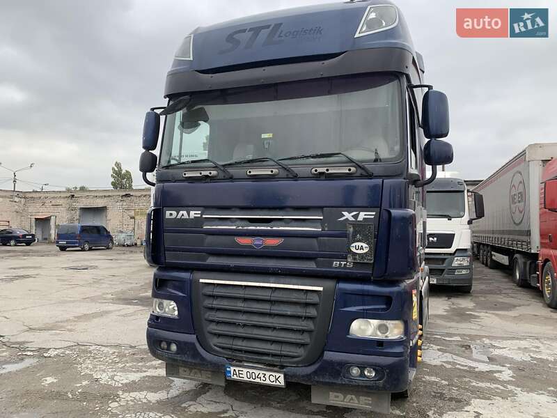 Тягач DAF XF 105 2008 в Дніпрі