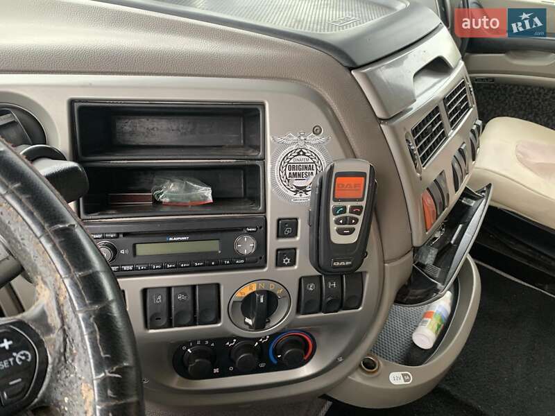 Тягач DAF XF 105 2008 в Дніпрі