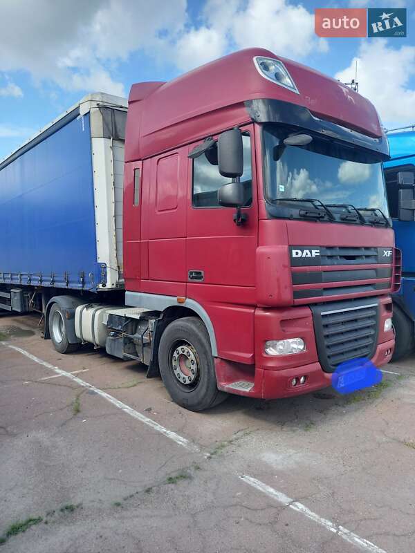 Тягач DAF XF 105 2012 в Чернигове