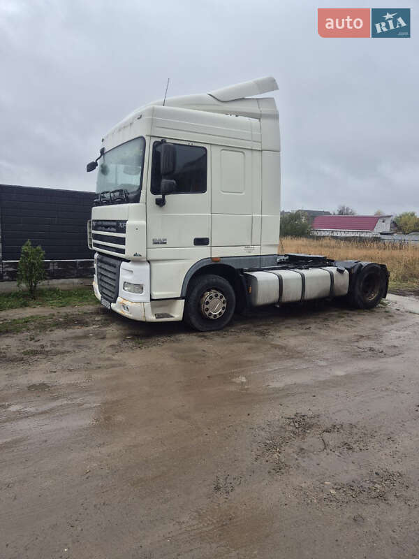 Тягач DAF XF 105 2013 в Чернигове