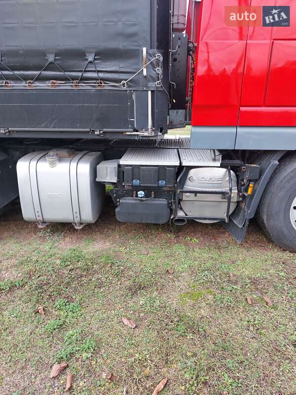 Тягач DAF XF 105 2012 в Сарнах
