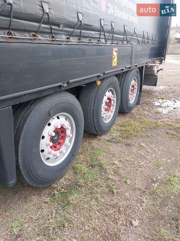 Тягач DAF XF 105 2012 в Сарнах