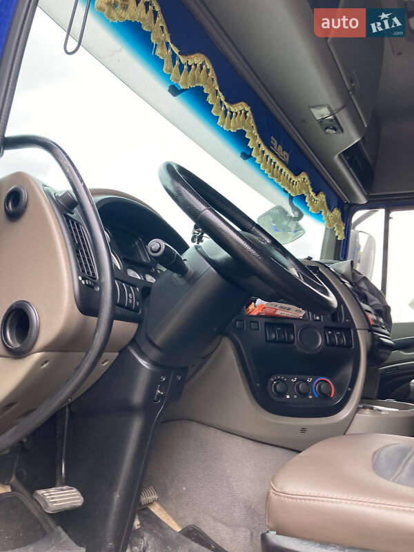 Тягач DAF XF 105 2007 в Чинадієвому