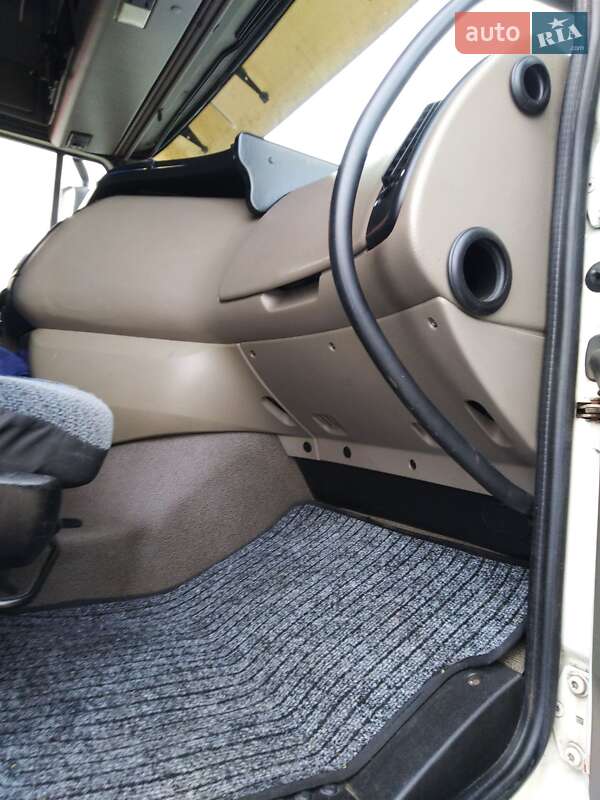 Тягач DAF XF 105 2007 в Буче