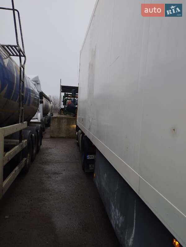 Тягач DAF XF 105 2006 в Одесі