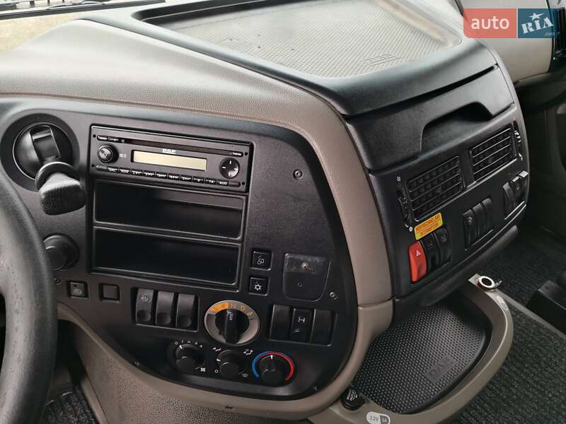 Тягач DAF XF 105 2011 в Кам'янському