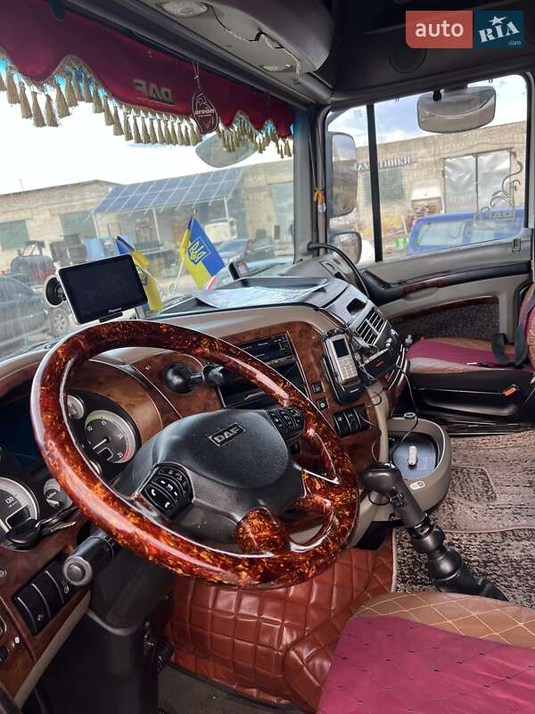 Тягач DAF XF 105 2009 в Жовкві