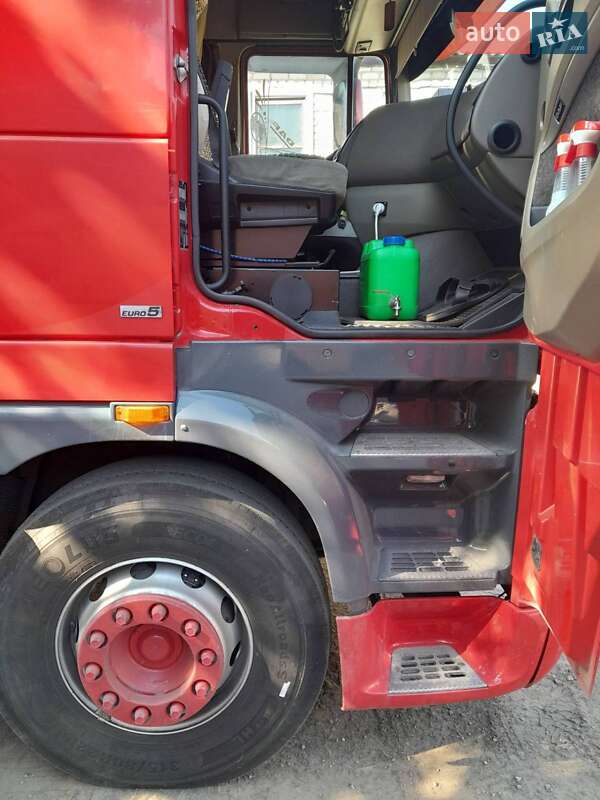 Тягач DAF XF 105 2006 в Павлограде