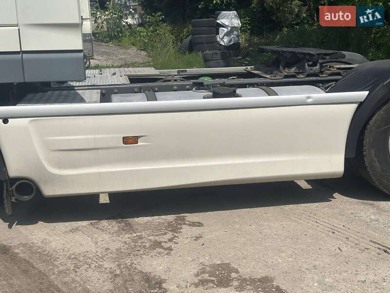 Тягач DAF XF 105 2011 в Львове