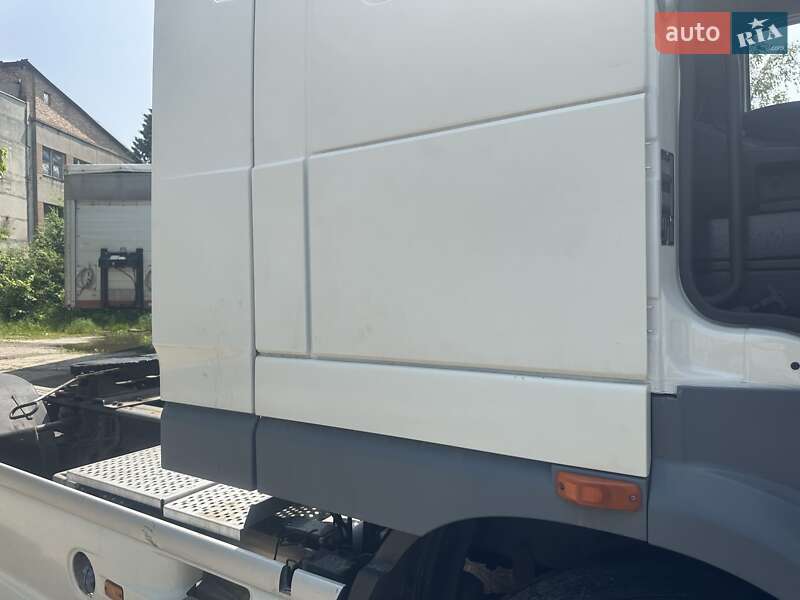 Тягач DAF XF 105 2011 в Львове