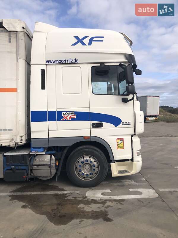 Тягач DAF XF 105 2011 в Львове
