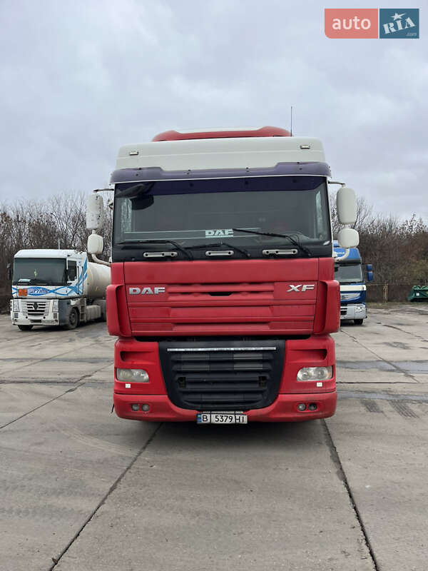 Тягач DAF XF 105 2007 в Полтаве