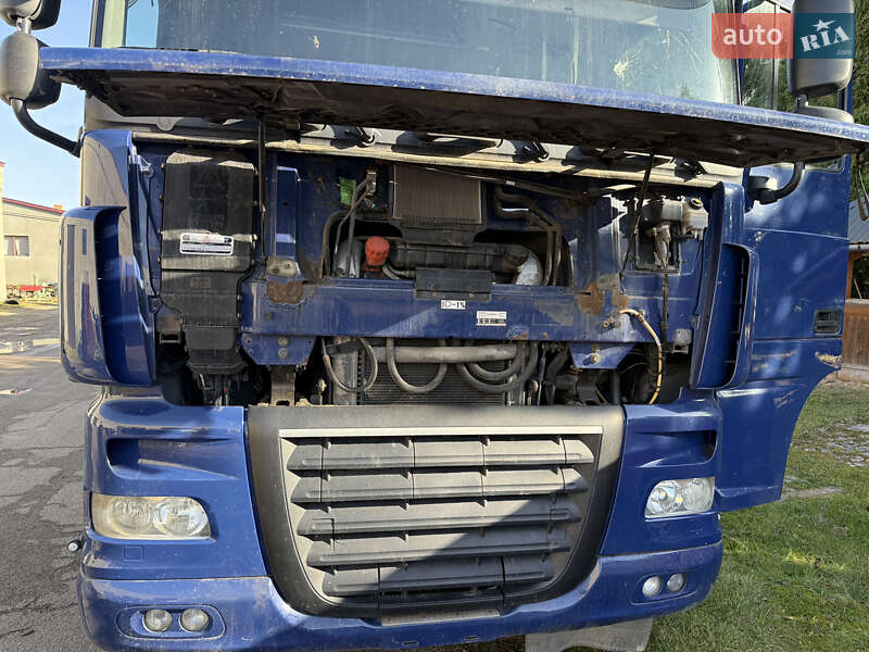 Тягач DAF XF 105 2011 в Самборе