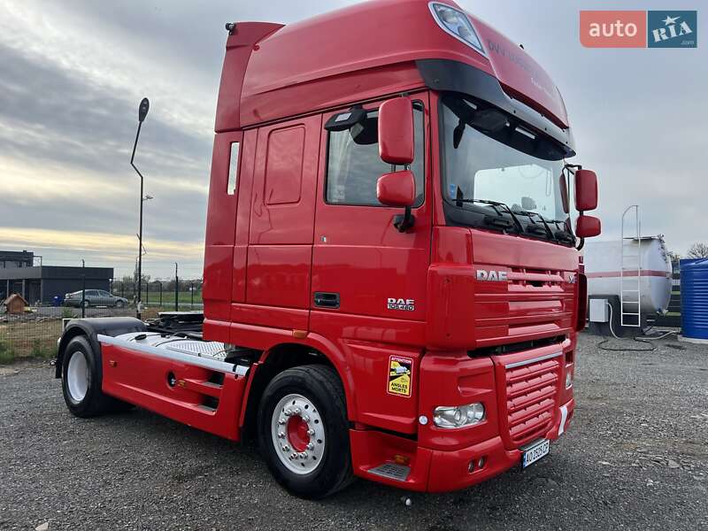 Тягач DAF XF 105 2011 в Иршаве