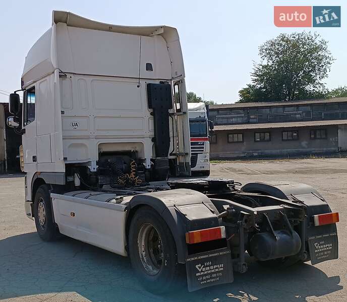Тягач DAF XF 105 2009 в Запоріжжі
