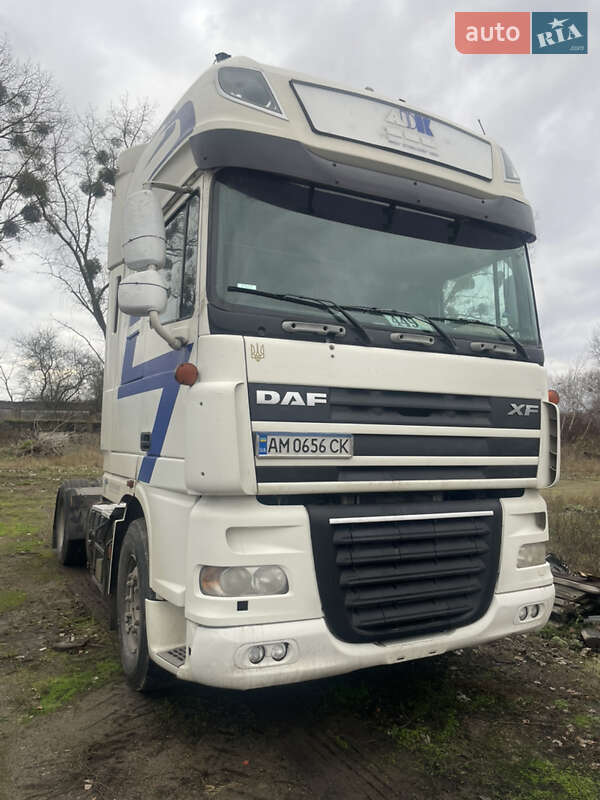 Тягач DAF XF 105 2008 в Коростене