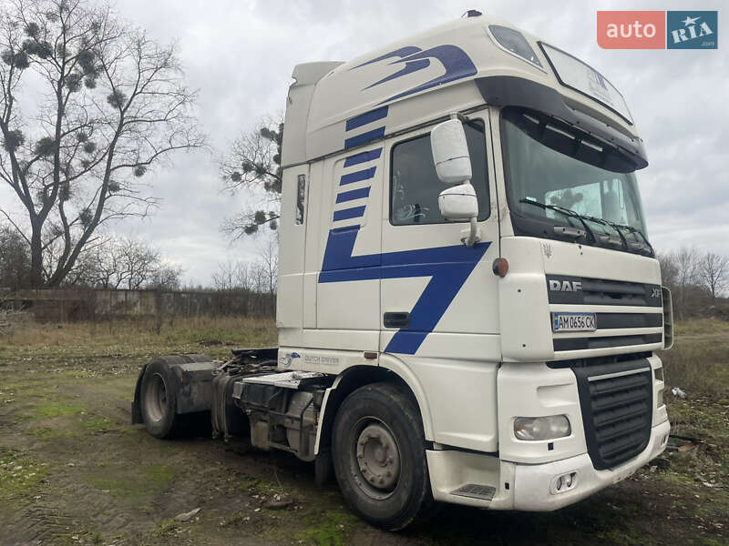 Тягач DAF XF 105 2008 в Коростене