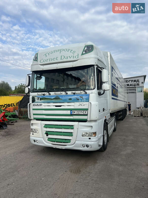 Тягач DAF XF 105 2008 в Ровно