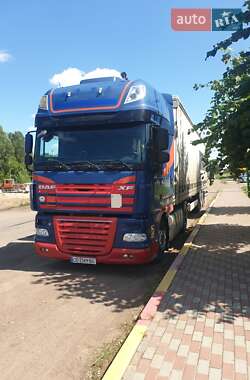 Тягач DAF XF 105 2010 в Черновцах